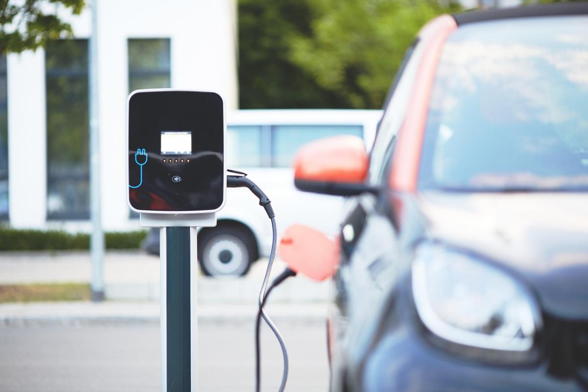 Voyager en voiture électrique en Europe : les conseils indispensables